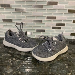 toddler size 7 Allbirds